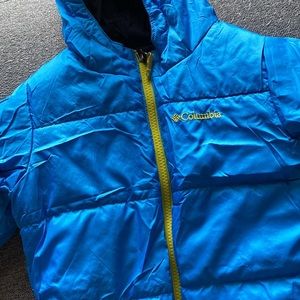 Columbia Reversible Puffy Jacket/ Ski jacket - 3T